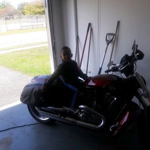 Meet your Posher, Christopher